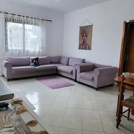 Nr 10 Golem (Tirana)